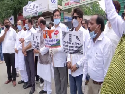 Uttarakhand: Congress workers protest against diesel, petrol price hike | Uttarakhand: Congress workers protest against diesel, petrol price hike