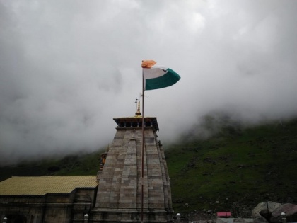 Independence Day celebrated at Kedarnath temple | Independence Day celebrated at Kedarnath temple