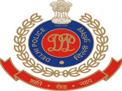 Delhi: Arms trafficker held; 5 pistols, 200 live cartridges seized | Delhi: Arms trafficker held; 5 pistols, 200 live cartridges seized
