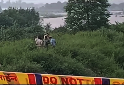 Chopped-up body found near flyover in Delhi's Geeta Colony | Chopped-up body found near flyover in Delhi's Geeta Colony Chopped-up body found near flyover in Delhi's Geeta Colony | Chopped-up body found near flyover in Delhi's Geeta Colony