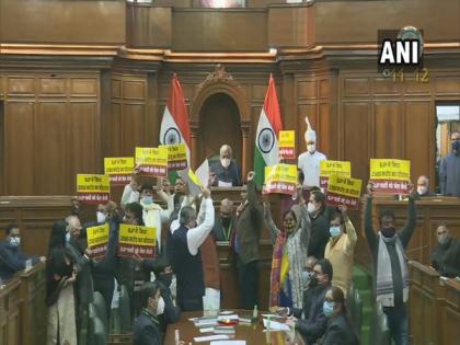 AAP MLAs allege Rs 2,500 cr scam in MCD, Delhi Assembly adjourned | AAP MLAs allege Rs 2,500 cr scam in MCD, Delhi Assembly adjourned AAP MLAs allege Rs 2,500 cr scam in MCD, Delhi Assembly adjourned | AAP MLAs allege Rs 2,500 cr scam in MCD, Delhi Assembly adjourned