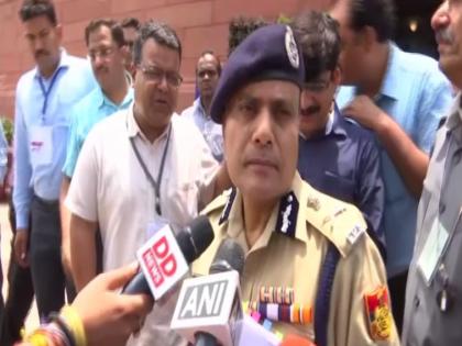 Briefed Home Min on situation in Hauz Qazi: Delhi Police Commissioner | Briefed Home Min on situation in Hauz Qazi: Delhi Police Commissioner