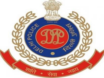 Duplicate products of reputed brands seized by Delhi Police, one held | Duplicate products of reputed brands seized by Delhi Police, one held Duplicate products of reputed brands seized by Delhi Police, one held | Duplicate products of reputed brands seized by Delhi Police, one held