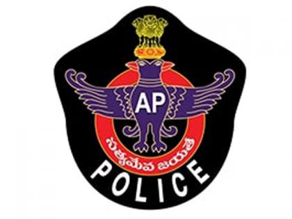 Priest falls from hillock, dies in Andhra's Anantapur | Priest falls from hillock, dies in Andhra's Anantapur Priest falls from hillock, dies in Andhra's Anantapur | Priest falls from hillock, dies in Andhra's Anantapur