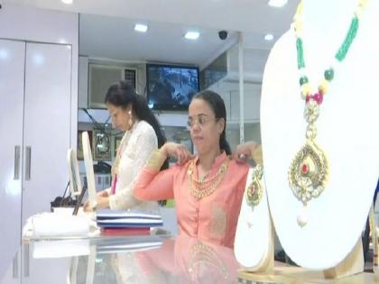 Akshay Tritiya 2020: Amid lockdown, Mumbai jewellers to offer online gold sale on the festival | Akshay Tritiya 2020: Amid lockdown, Mumbai jewellers to offer online gold sale on the festival