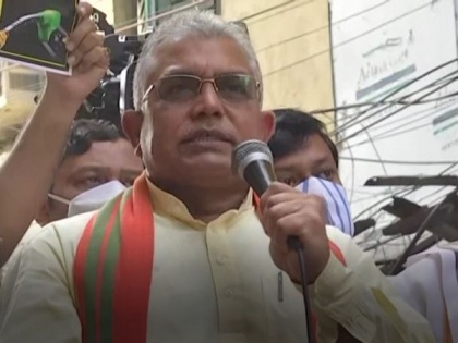 Fraudulent state govt: BJP's Dilip Ghosh hits out at West Bengal govt for not reducing VAT on petrol, diesel | Fraudulent state govt: BJP's Dilip Ghosh hits out at West Bengal govt for not reducing VAT on petrol, diesel
