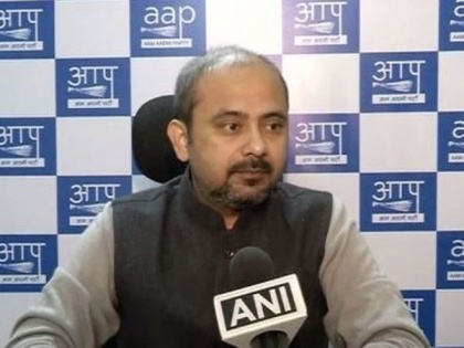 Delhi Police conducts inquiry against AAP MLA Dilip Pandey for 'illegal distribution' of COVID medicines | Delhi Police conducts inquiry against AAP MLA Dilip Pandey for 'illegal distribution' of COVID medicines