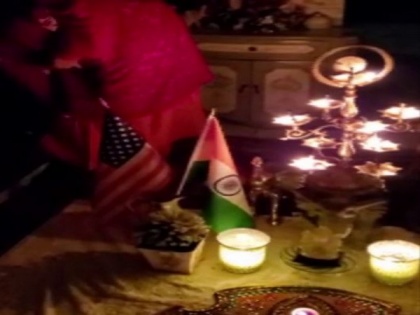 In tune with PM Modi's '9pm9minute' campaign, Indian-American community light diyas in New Jersey to fight COVID-19 | In tune with PM Modi's '9pm9minute' campaign, Indian-American community light diyas in New Jersey to fight COVID-19