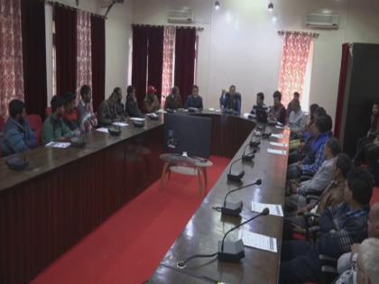 Coronavirus: 24X7 control rooms in J-K's Doda | Coronavirus: 24X7 control rooms in J-K's Doda Coronavirus: 24X7 control rooms in J-K's Doda | Coronavirus: 24X7 control rooms in J-K's Doda