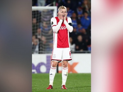 I haven't started taking Spanish lessons yet, everything still open: Van de Beek on joining Real Madrid | I haven't started taking Spanish lessons yet, everything still open: Van de Beek on joining Real Madrid