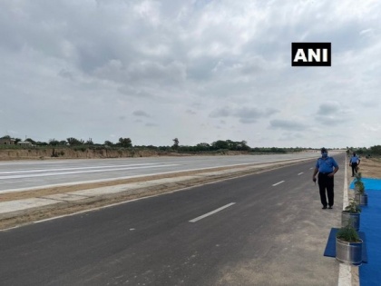 Rajnath, Gadkari to land on NH-925A aboard IAF's C-130 J Super Hercules in Rajasthan's Barmer | Rajnath, Gadkari to land on NH-925A aboard IAF's C-130 J Super Hercules in Rajasthan's Barmer