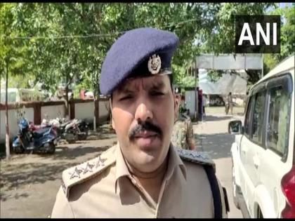 Bihar: Police team attacked by miscreants during raid in Muzaffarpur, 2 held | Bihar: Police team attacked by miscreants during raid in Muzaffarpur, 2 held
