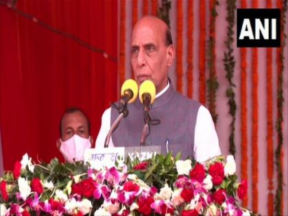 BrahMos missile to be manufactured in Lucknow, PNG gas to reach each household in city, says Rajnath Singh | BrahMos missile to be manufactured in Lucknow, PNG gas to reach each household in city, says Rajnath Singh