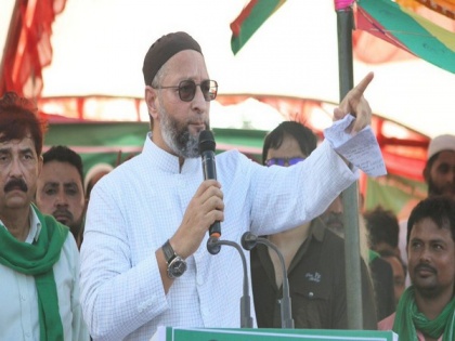 Owaisi seeks LS speaker's intervention in case of vandalism at his Delhi residence | Owaisi seeks LS speaker's intervention in case of vandalism at his Delhi residence