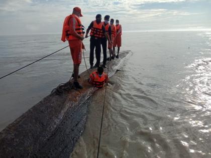 Assam boat accident: Rescue operations by NDRF continue | Assam boat accident: Rescue operations by NDRF continue