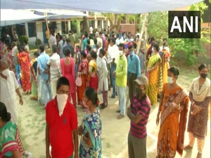 West Bengal Polls Phase VIII: 15.44 pc voter turnout recorded till 9:30 am | West Bengal Polls Phase VIII: 15.44 pc voter turnout recorded till 9:30 am