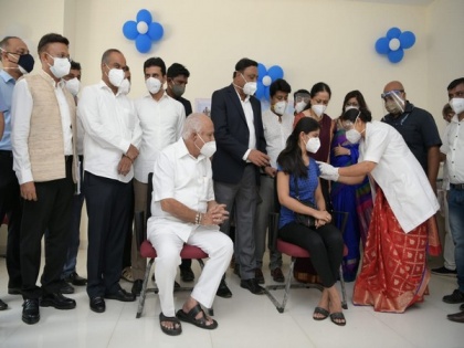 Yediyurappa launches vaccination drive for people above 18 yrs in Bengaluru hospital | Yediyurappa launches vaccination drive for people above 18 yrs in Bengaluru hospital
