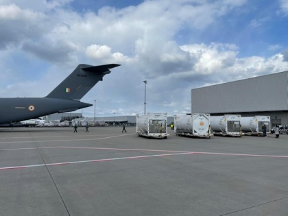 COVID-19 crisis: Indian Air Force airlifts cryogenic oxygen containers from Germany, UK | COVID-19 crisis: Indian Air Force airlifts cryogenic oxygen containers from Germany, UK