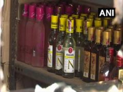 Andhra: Police seizes 17 litres country-made liquor, destroys 2,000 litres fermented jaggery wash in Kalikiri | Andhra: Police seizes 17 litres country-made liquor, destroys 2,000 litres fermented jaggery wash in Kalikiri