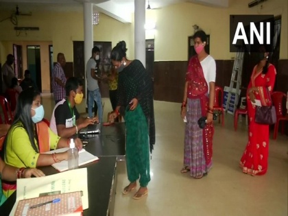 COVID-19 vaccination drive for transgender community held in Bhubaneswar | COVID-19 vaccination drive for transgender community held in Bhubaneswar