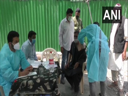 Indian Army assists Covid vaccination drive in remote villages of J-K's Baramulla | Indian Army assists Covid vaccination drive in remote villages of J-K's Baramulla