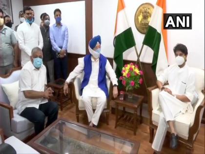 Jyotiraditya Scindia assumes charge as Civil Aviation Minister | Jyotiraditya Scindia assumes charge as Civil Aviation Minister Jyotiraditya Scindia assumes charge as Civil Aviation Minister | Jyotiraditya Scindia assumes charge as Civil Aviation Minister