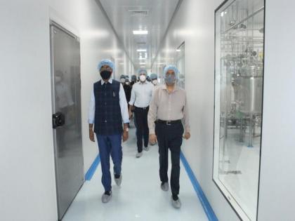 Union Minister Mansukh Mandaviya visits COVID-19 vaccine manufacturing facilities in Gujarat | Union Minister Mansukh Mandaviya visits COVID-19 vaccine manufacturing facilities in Gujarat