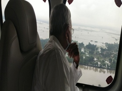 Bihar CM conducts aerial survey of flood-affected areas | Bihar CM conducts aerial survey of flood-affected areas