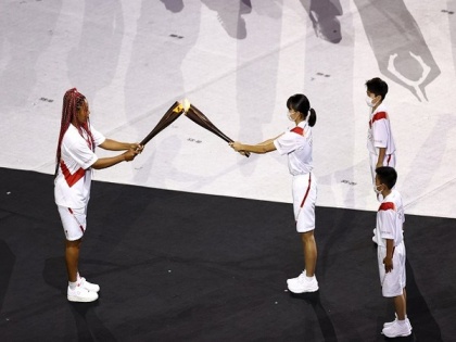 Tokyo Games: Naomi Osaka becomes 1st tennis player to light Olympic cauldron | Tokyo Games: Naomi Osaka becomes 1st tennis player to light Olympic cauldron