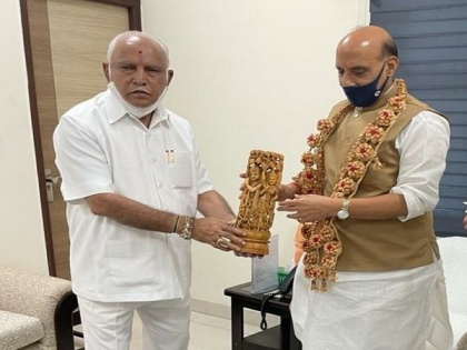 Yediyurappa meets Rajnath Singh in Delhi, discusses indigenous aerospace, defence manufacturing ecosystem in Karnataka | Yediyurappa meets Rajnath Singh in Delhi, discusses indigenous aerospace, defence manufacturing ecosystem in Karnataka