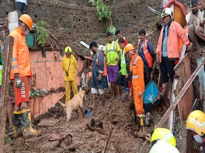 PMO announces Rs 5 lakh ex gratia for kin of people killed in Mumbai mishaps | PMO announces Rs 5 lakh ex gratia for kin of people killed in Mumbai mishaps