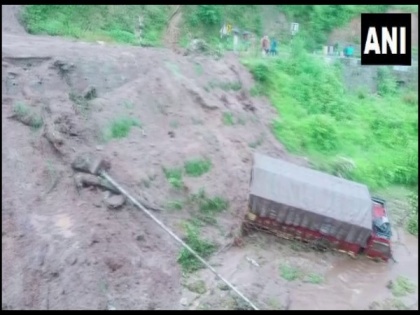 Car, truck fall into gorge due to flash floods in U'khand's Champawat, all travellers rescued | Car, truck fall into gorge due to flash floods in U'khand's Champawat, all travellers rescued