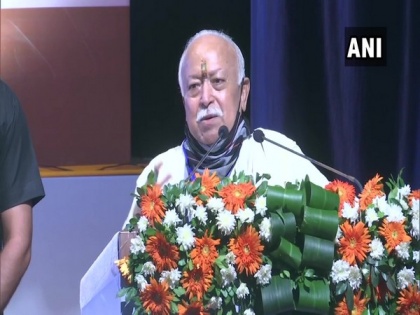 RSS chief lauds Modi government, says 'rahtra niti' following 'surakasha niti' | RSS chief lauds Modi government, says 'rahtra niti' following 'surakasha niti'