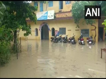 Rajasthan: Rainwater enters Chhipabarod police station after heavy downpour | Rajasthan: Rainwater enters Chhipabarod police station after heavy downpour