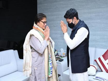 Former Cong MP Sushmita Dev joins TMC | Former Cong MP Sushmita Dev joins TMC Former Cong MP Sushmita Dev joins TMC | Former Cong MP Sushmita Dev joins TMC