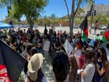 Afghan women in Los Angeles hold protest against Taliban's brutalities in Afghanistan | Afghan women in Los Angeles hold protest against Taliban's brutalities in Afghanistan
