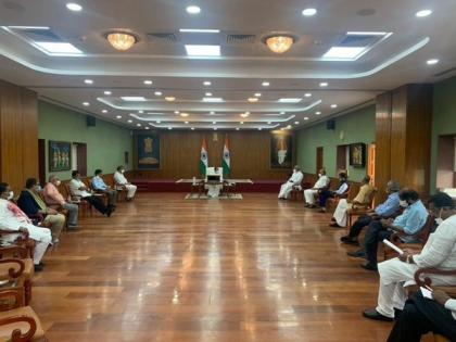 Opposition leaders meet Rajya Sabha Chairman Venkaiah Naidu | Opposition leaders meet Rajya Sabha Chairman Venkaiah Naidu