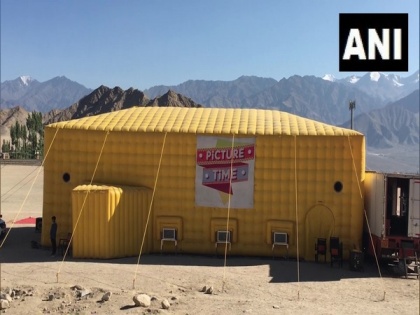 Ladakh gets its first highest mobile theatre in world at altitude of 11,562 ft | Ladakh gets its first highest mobile theatre in world at altitude of 11,562 ft