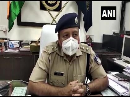 4 police personnel booked in Gwalior after family alleges assault, threat | 4 police personnel booked in Gwalior after family alleges assault, threat