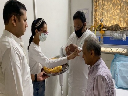 Rajasthan CM Ashok Gehlot discharged from hospital after angioplasty | Rajasthan CM Ashok Gehlot discharged from hospital after angioplasty