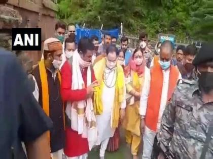 U'khand: BJP President JP Nadda offers prayers at Jageshwar Temple in Almora | U'khand: BJP President JP Nadda offers prayers at Jageshwar Temple in Almora