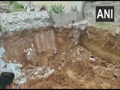Minor among five killed after mound of soil collapses at construction site in Rajasthan's Jalore | Minor among five killed after mound of soil collapses at construction site in Rajasthan's Jalore
