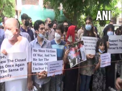 Afghan refugees protest outside UNHCR office in Delhi | Afghan refugees protest outside UNHCR office in Delhi