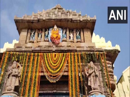 Puri's Jagannath temple reopens for public after 4 months | Puri's Jagannath temple reopens for public after 4 months
