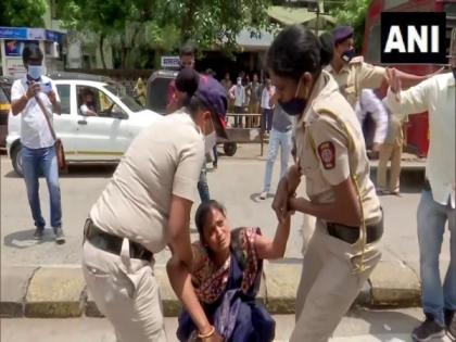 Vidarbha Jan Andolan Samiti workers detained in Nagpur while protesting fuel price hike | Vidarbha Jan Andolan Samiti workers detained in Nagpur while protesting fuel price hike Vidarbha Jan Andolan Samiti workers detained in Nagpur while protesting fuel price hike | Vidarbha Jan Andolan Samiti workers detained in Nagpur while protesting fuel price hike
