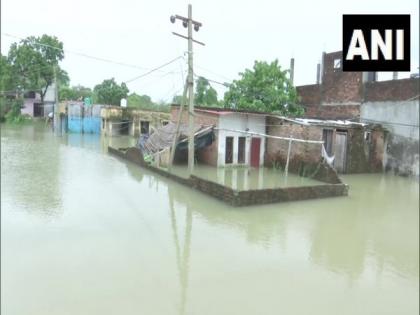 UP: 619 villages across 18 districts affected by floods | UP: 619 villages across 18 districts affected by floods