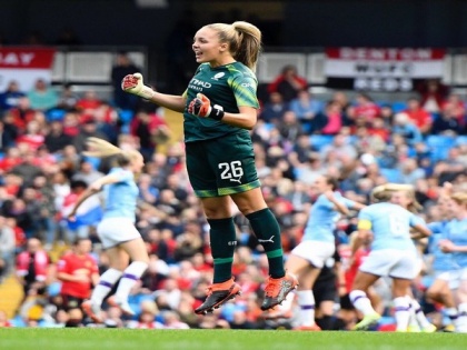 Ellie Roebuck signs new three-year deal with Man City | Ellie Roebuck signs new three-year deal with Man City