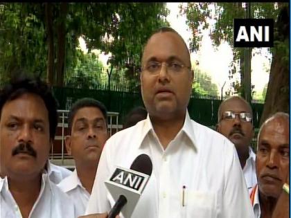 Once stay on Karti Chidambaram's arrest is lifted, he would be arrested: ED tells SC | Once stay on Karti Chidambaram's arrest is lifted, he would be arrested: ED tells SC Once stay on Karti Chidambaram's arrest is lifted, he would be arrested: ED tells SC | Once stay on Karti Chidambaram's arrest is lifted, he would be arrested: ED tells SC