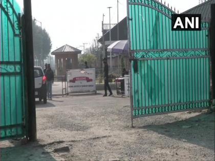 J-K: 24 students of NIT Srinagar test COVID positive | J-K: 24 students of NIT Srinagar test COVID positive