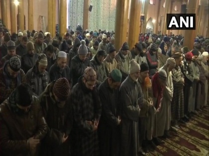 Srinagar: J-K admin disallows Jumu'atul Wida, Shab-e-Qadr prayers in Jamia Masjid | Srinagar: J-K admin disallows Jumu'atul Wida, Shab-e-Qadr prayers in Jamia Masjid